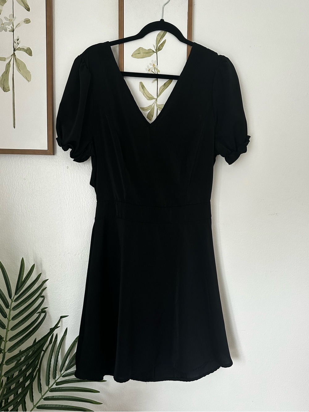 Black V-Neck Puff Sleeve Dress
